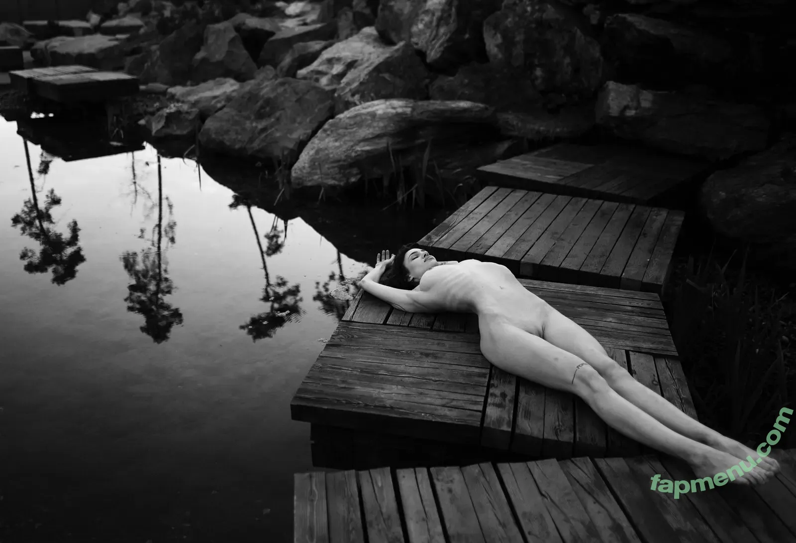 _vialentina_ nude photo #0180 (_vialentina_)