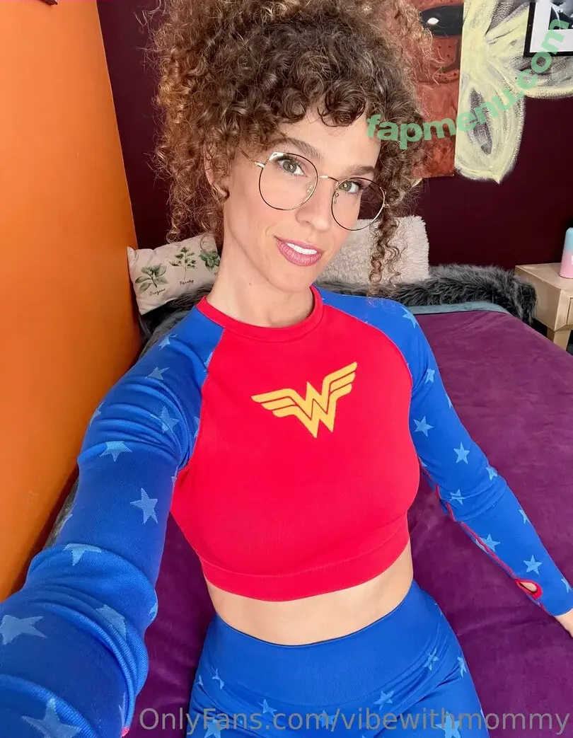 vibewithmommy nude photo #0093 (vibewithmolly / vibewmommy)