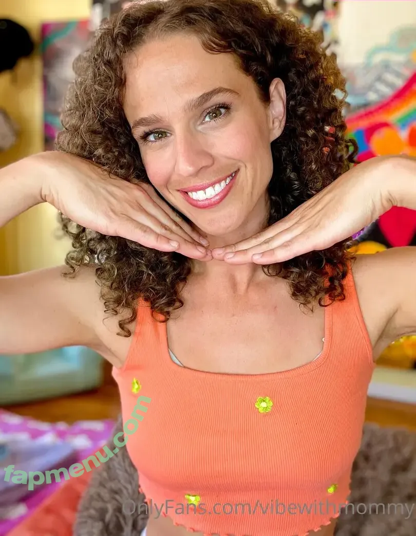 vibewithmommy nude photo #0145 (vibewithmolly / vibewmommy)