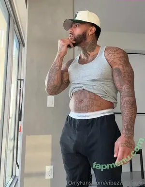 vibezwithfredo / fredofitvibez nude photo #0030