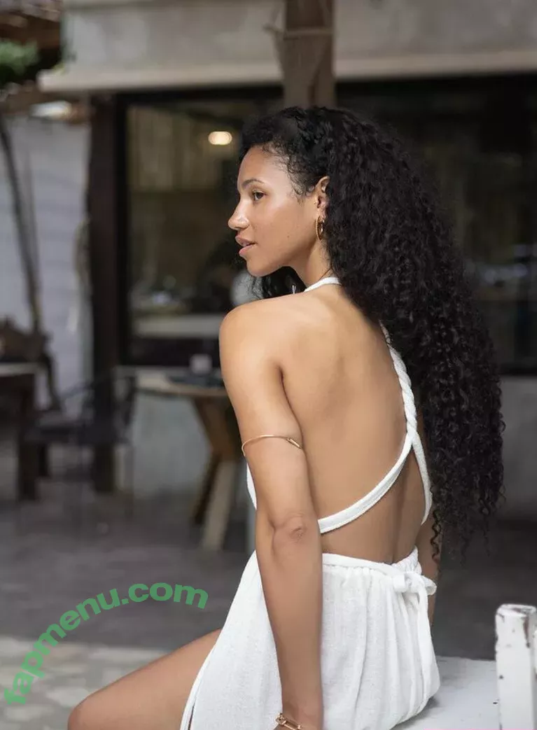 Vick Hope nude photo #0066 (vicknhope / vicsantos669)