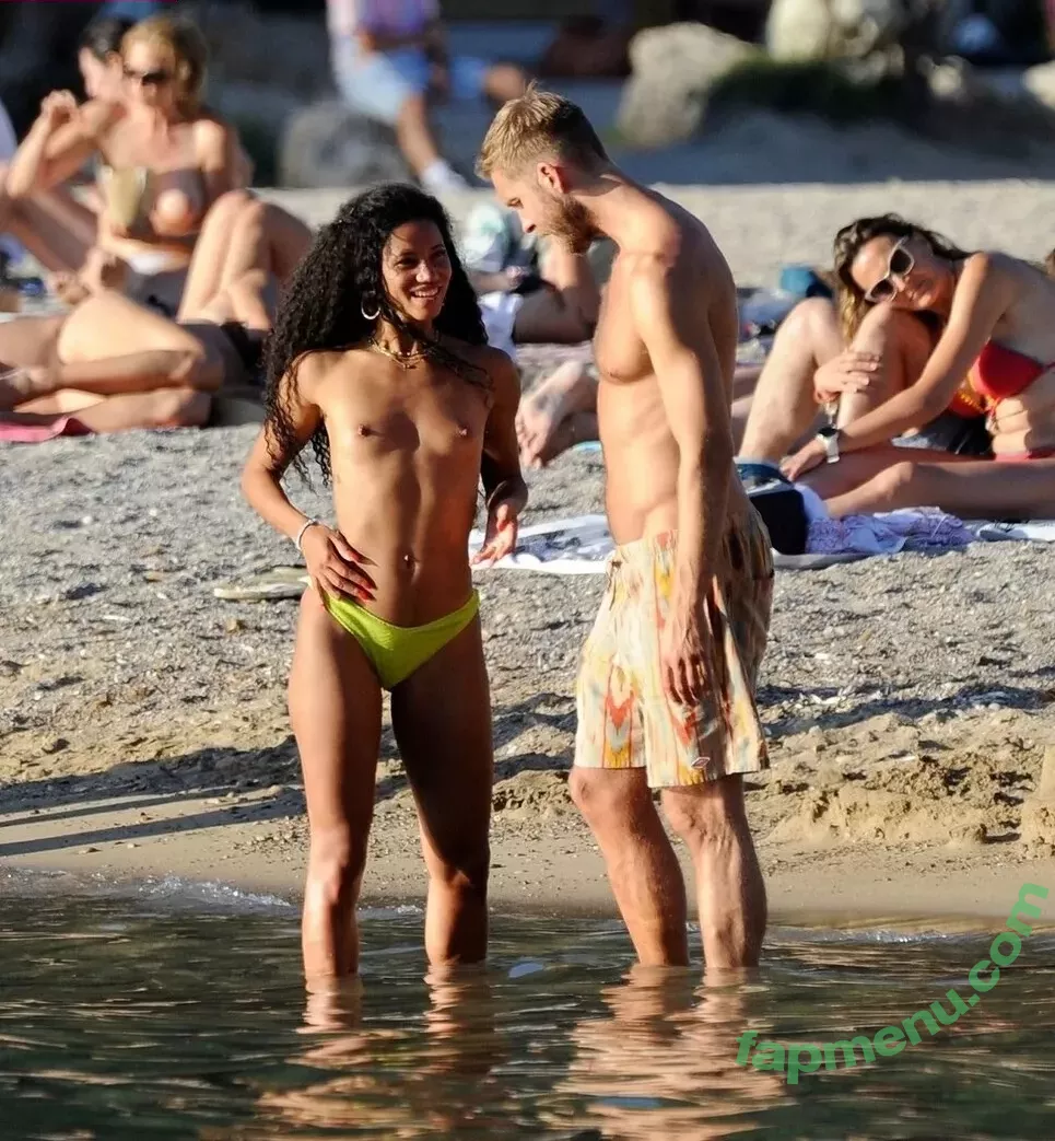 Vick Hope nude photo #0079 (vicknhope / vicsantos669)