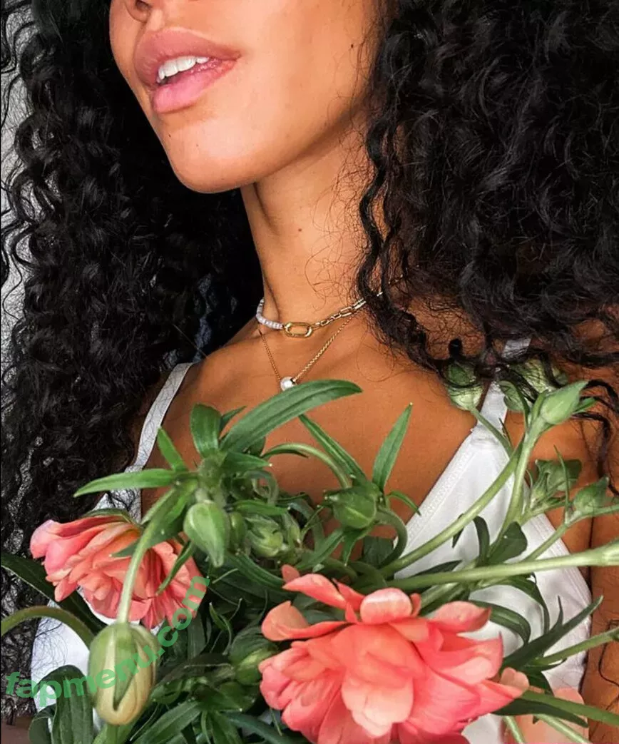 Vick Hope OnlyFans Leak: Nude photo #