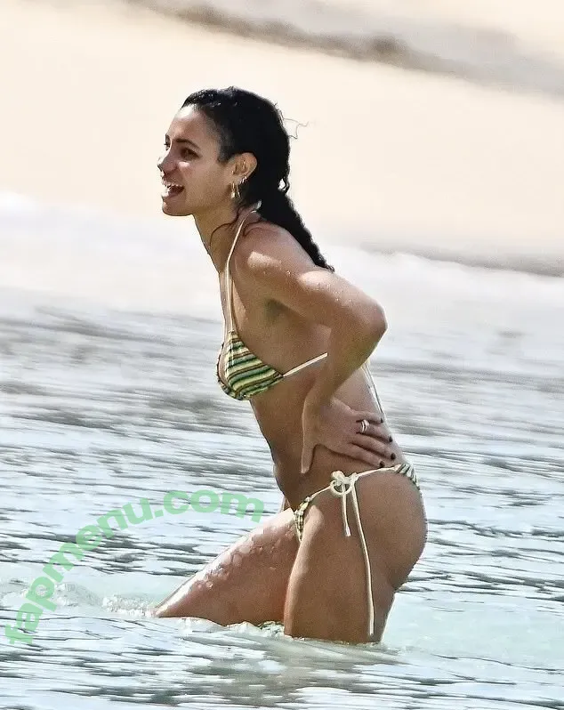 Vick Hope nude photo #0411 (vicknhope)