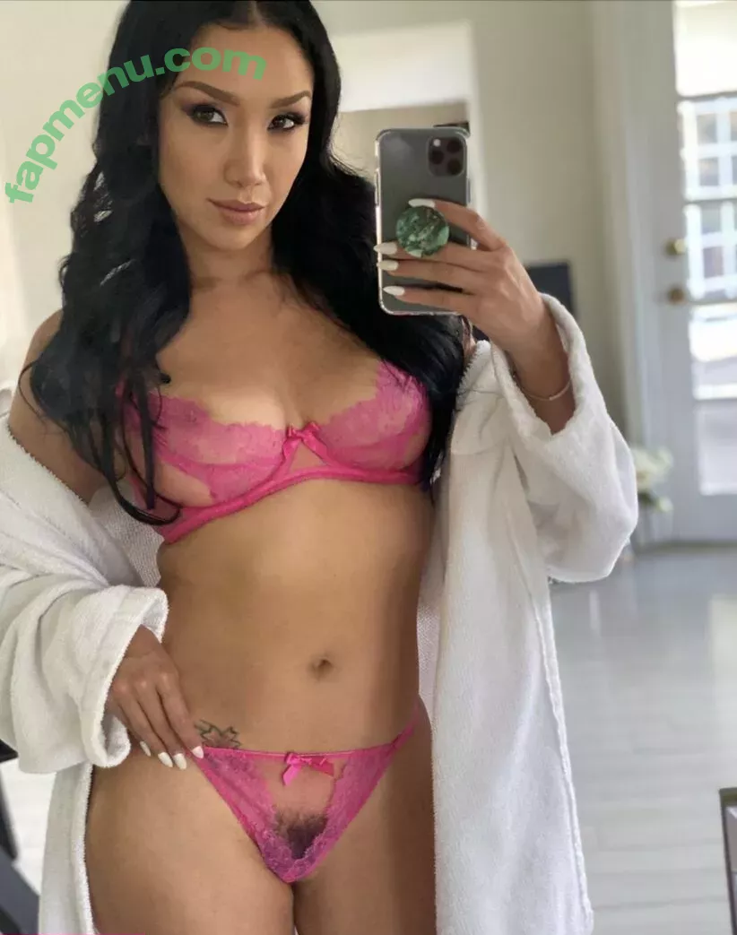 vickichase nude photo #0090 (vickichaseofficial)