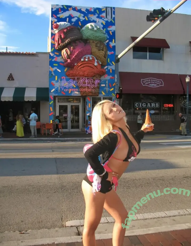 vickie_pong nude photo #0041 (vickie_pong)