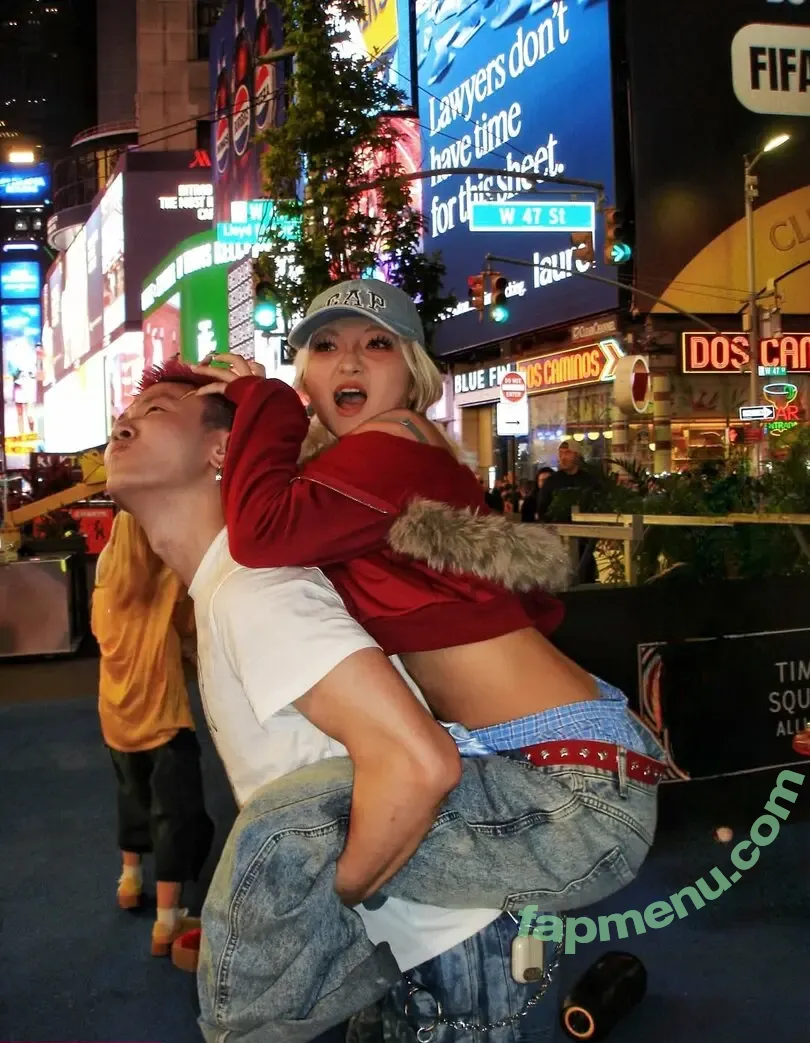 vickie_pong nude photo #0049 (vickie_pong)