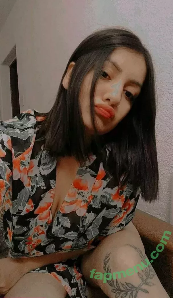 vickirivas99 nude photo #0031 (vicki99__)