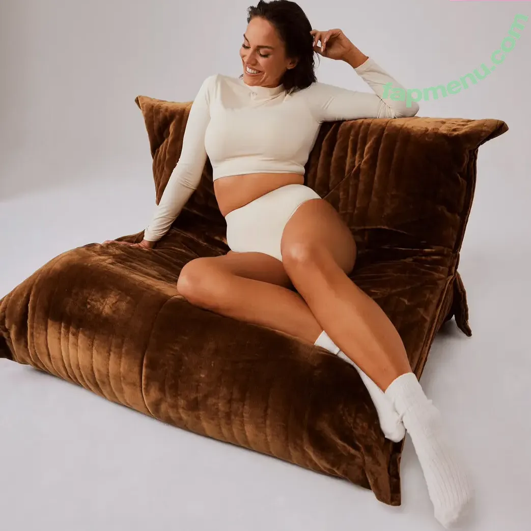 Vicky Pattison nude photo #0344 (vickypattison)