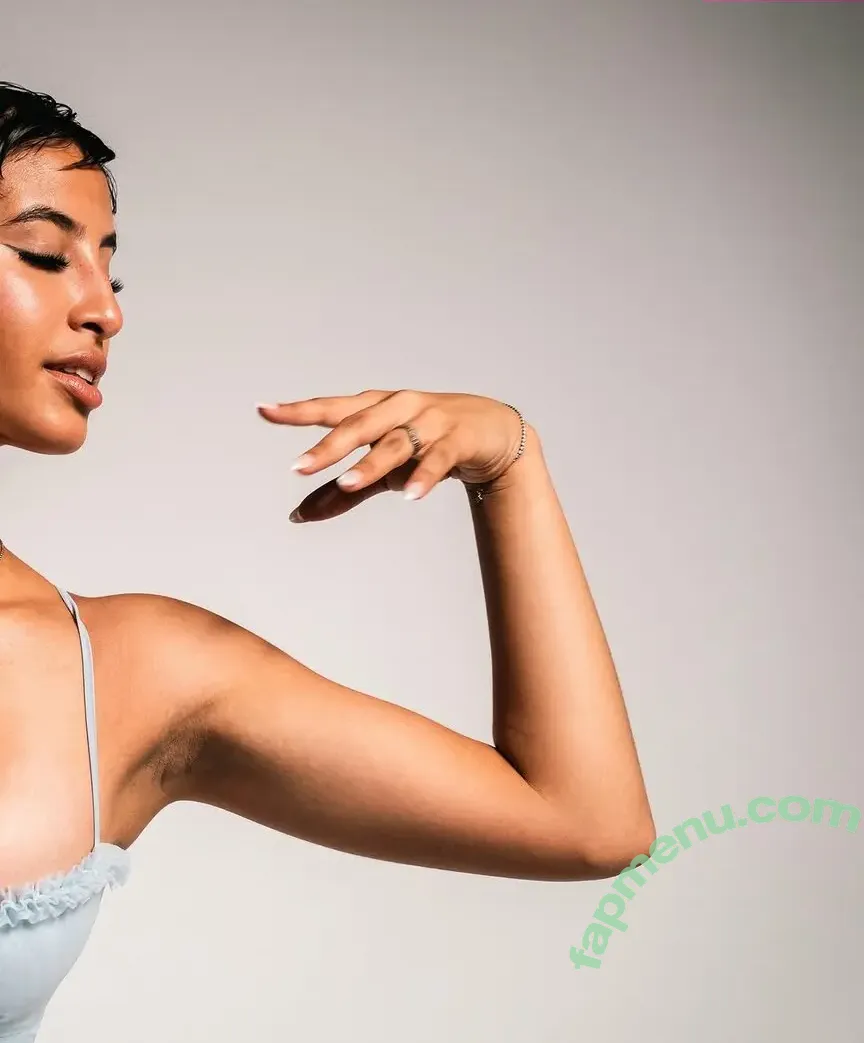 VickyV ASMR nude photo #0036 (user / victoria.m.roman)