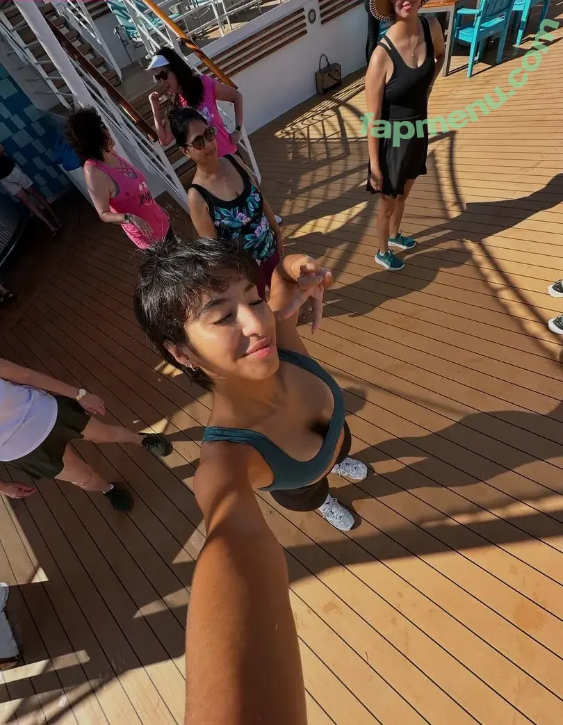 VickyV ASMR nude photo #0051 (user / victoria.m.roman)