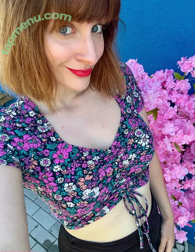 victoiire nude photo #0019 (victoire_lphf)