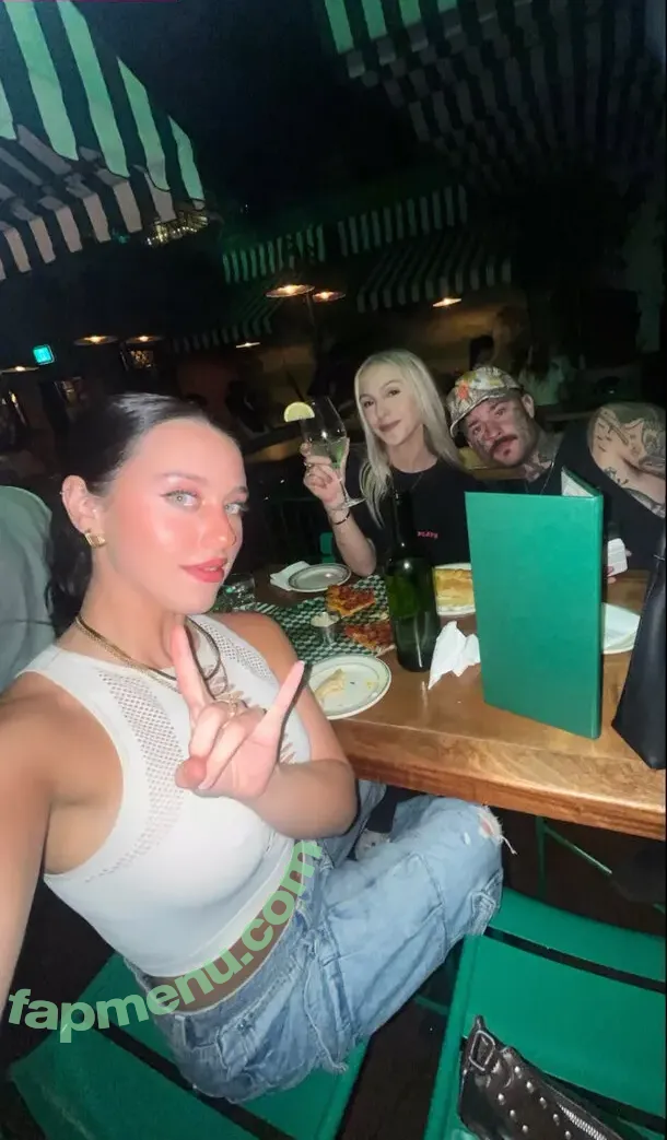 Victoria Alex nude photo #0108 (victoria.alexander / victoriaaazevedo)