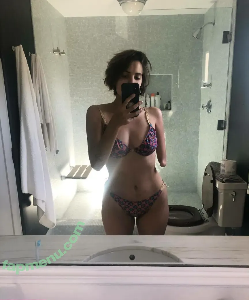 Victoria Canal nude photo #0003 (victoriacanal)