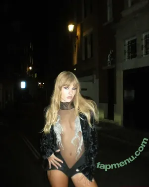 Victoria De Angelis / Maneskin bassist / vicdeangelis nude photo #0875