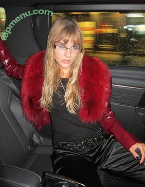 Victoria De Angelis / Maneskin bassist / vicdeangelis nude photo #0911