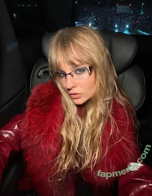 Victoria De Angelis / Maneskin bassist / vicdeangelis nude photo #0919