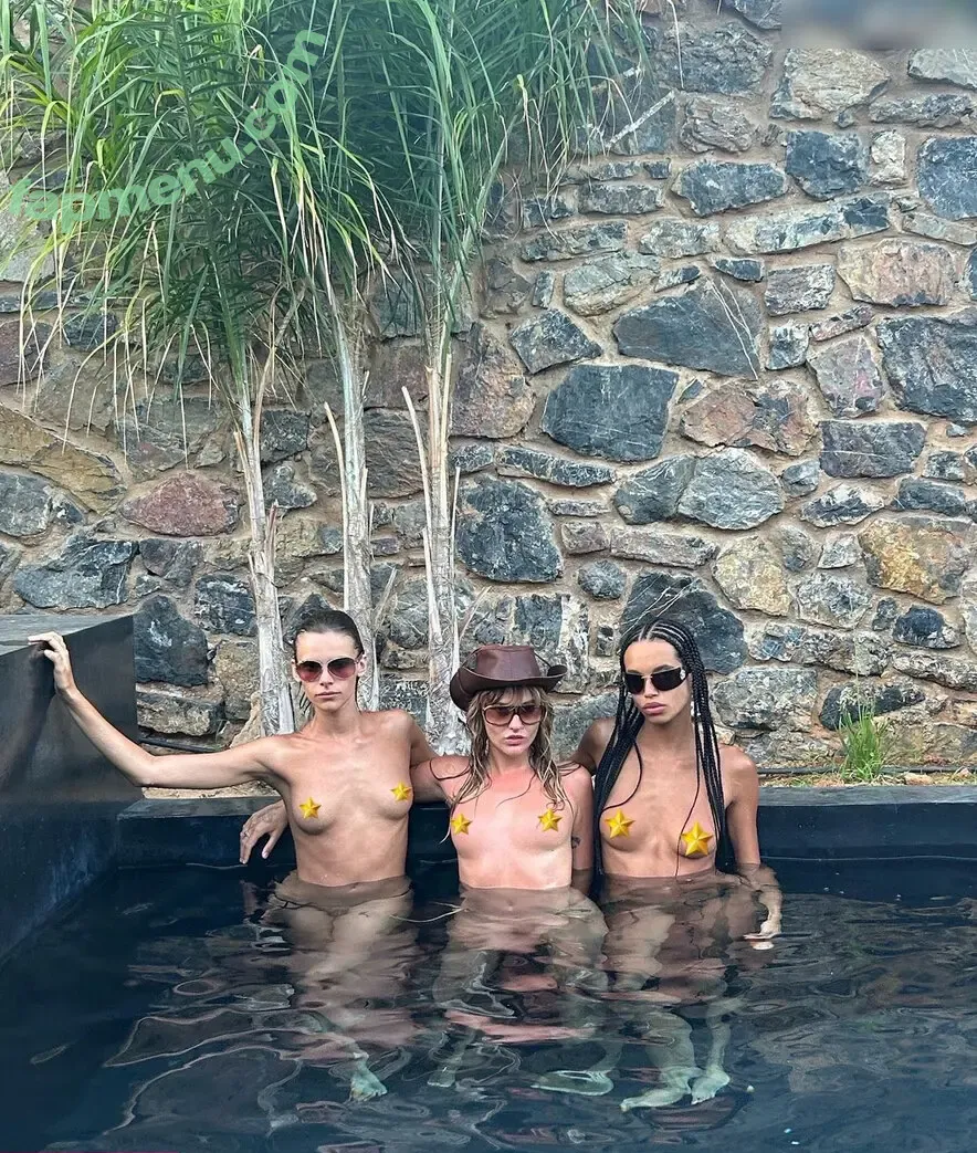 Victoria De Angelis nude photo #0147 (Maneskin bassist / vicdeangelis)