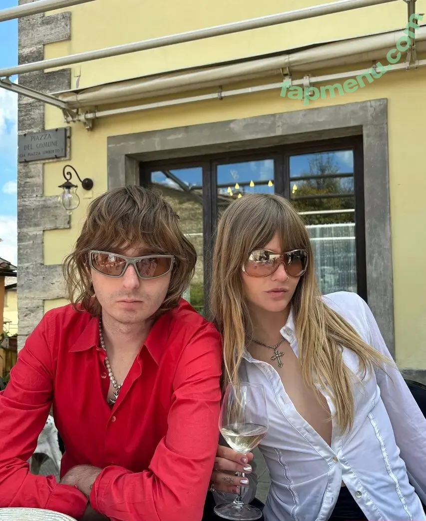 Victoria De Angelis nude photo #0697 (Maneskin bassist / vicdeangelis)