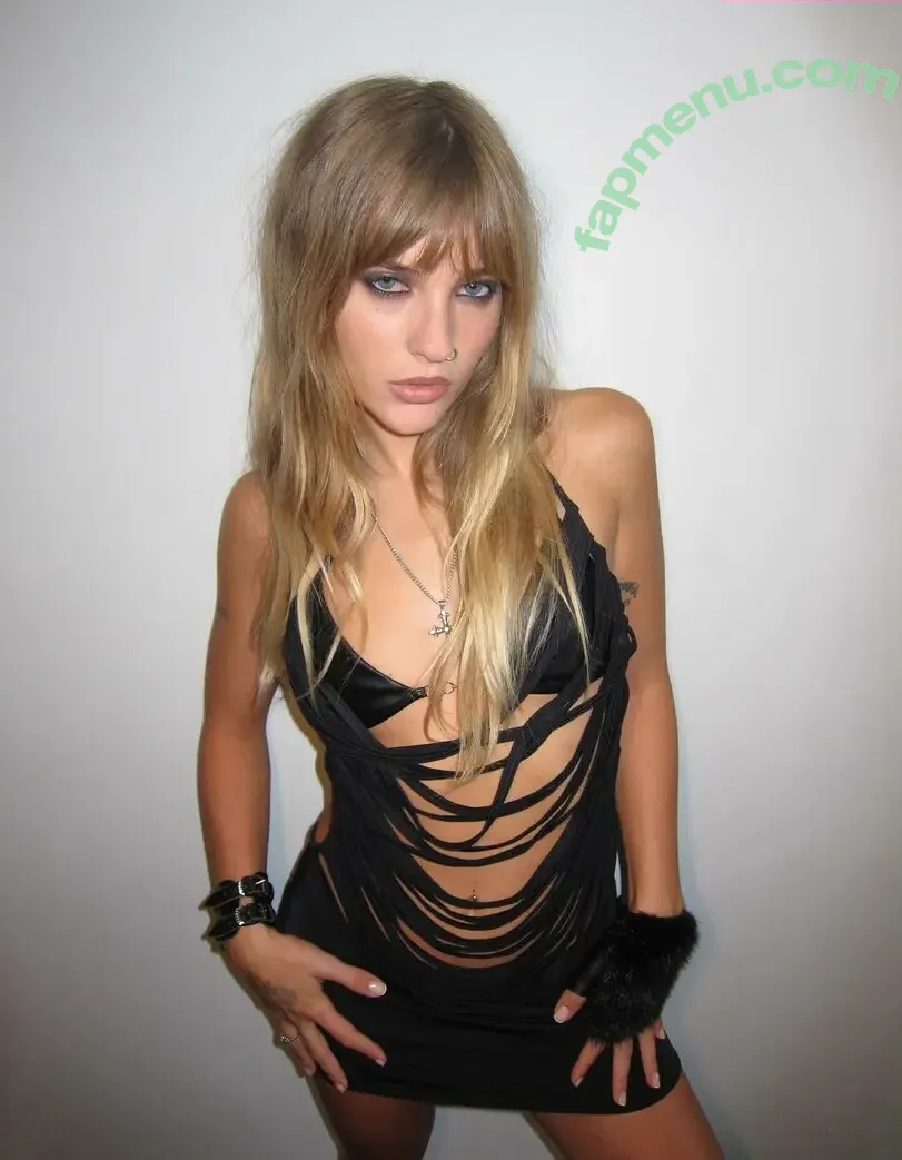 Victoria De Angelis nude photo #0883 (Maneskin bassist / vicdeangelis)