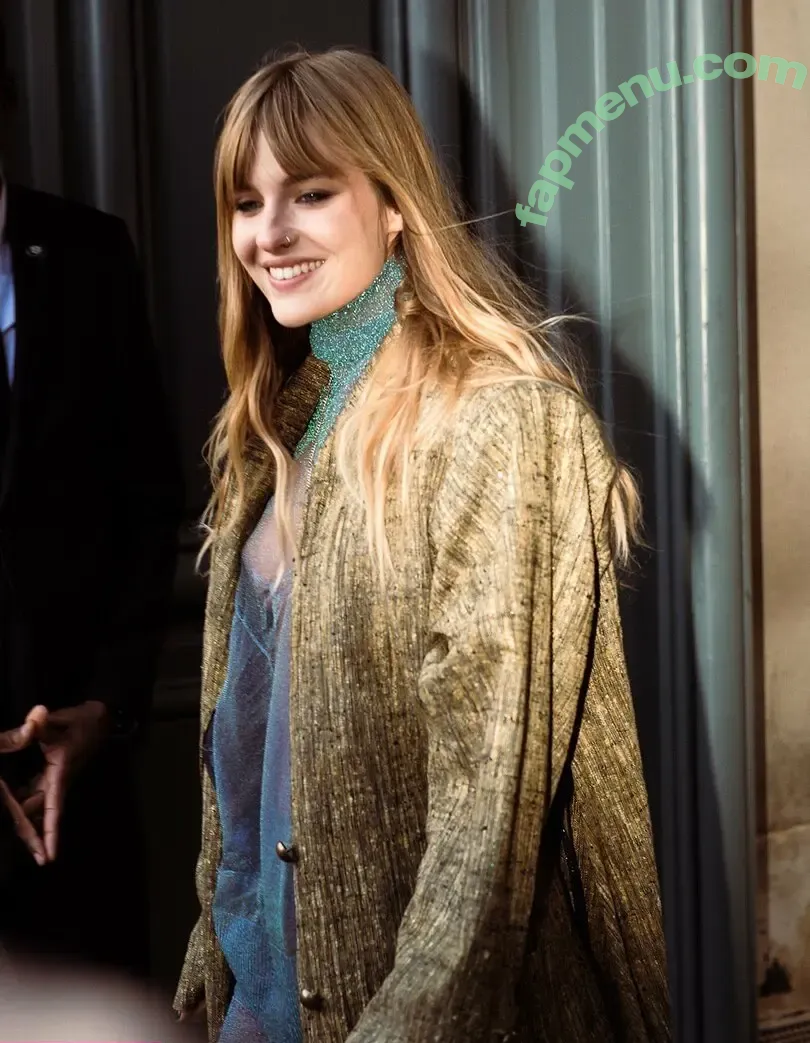 Victoria De Angelis nude photo #0904 (Maneskin bassist / vicdeangelis)