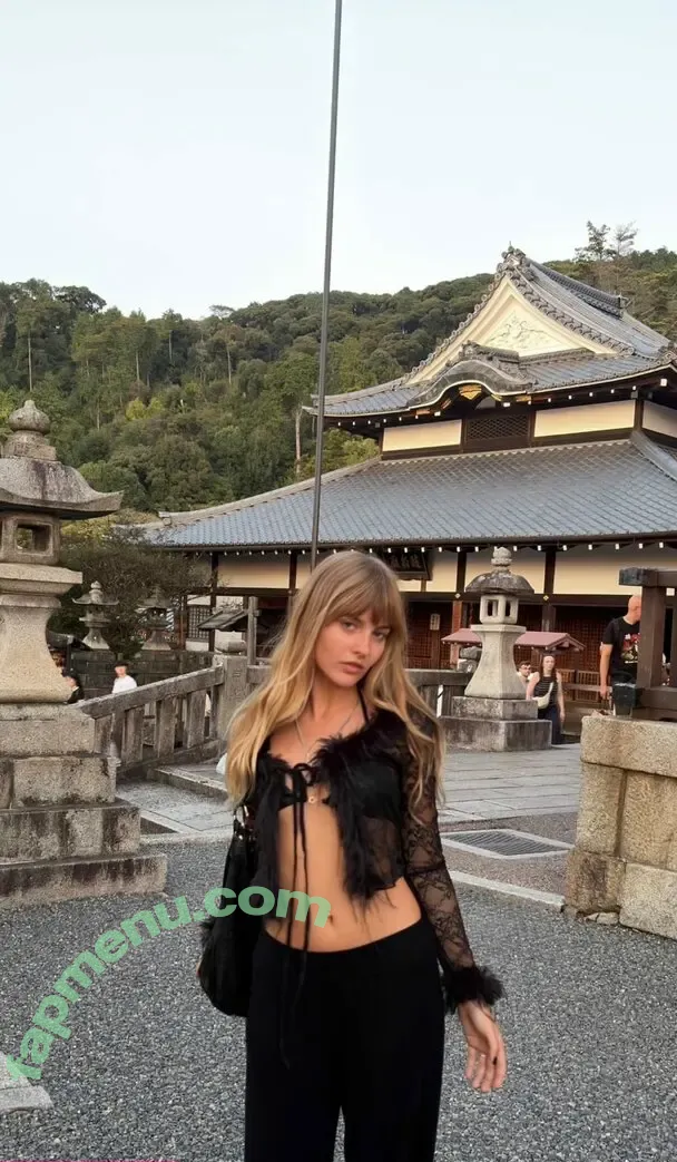 Victoria De Angelis nude photo #0909 (Maneskin bassist / vicdeangelis)