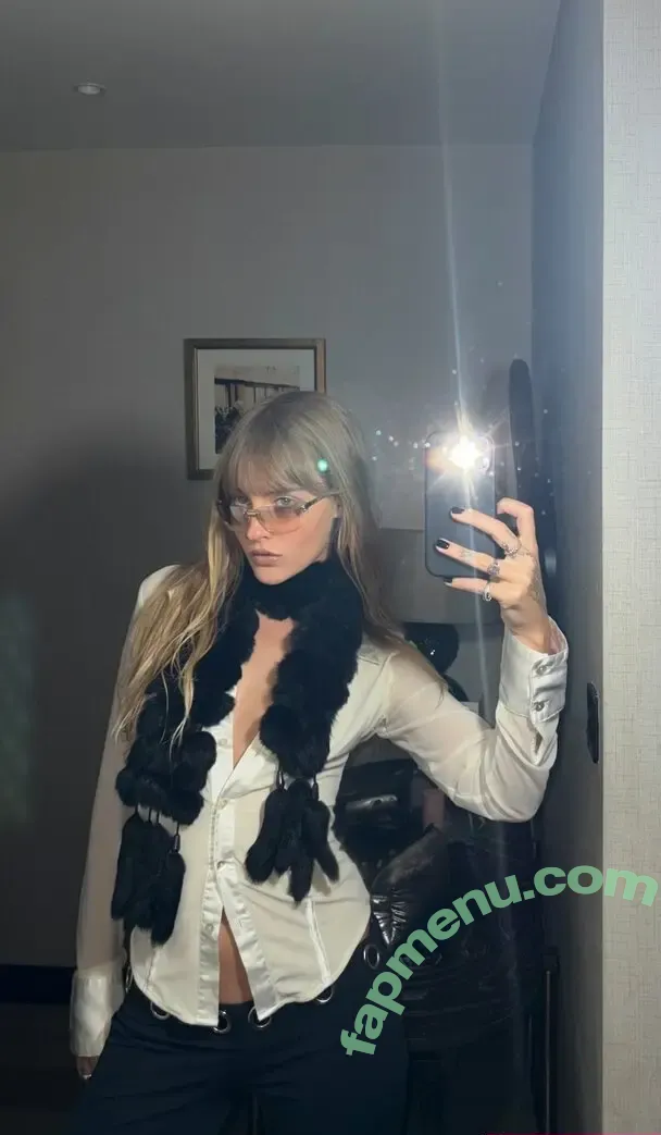 Victoria De Angelis nude photo #0948 (Maneskin bassist / vicdeangelis)