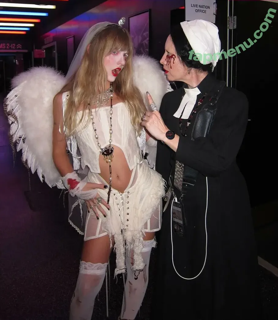 Victoria De Angelis nude photo #0950 (Maneskin bassist / vicdeangelis)