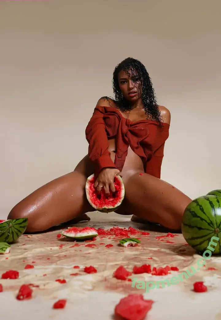 Victoria Ellyse nude photo #0067 (victorii / vivalavictoria13)