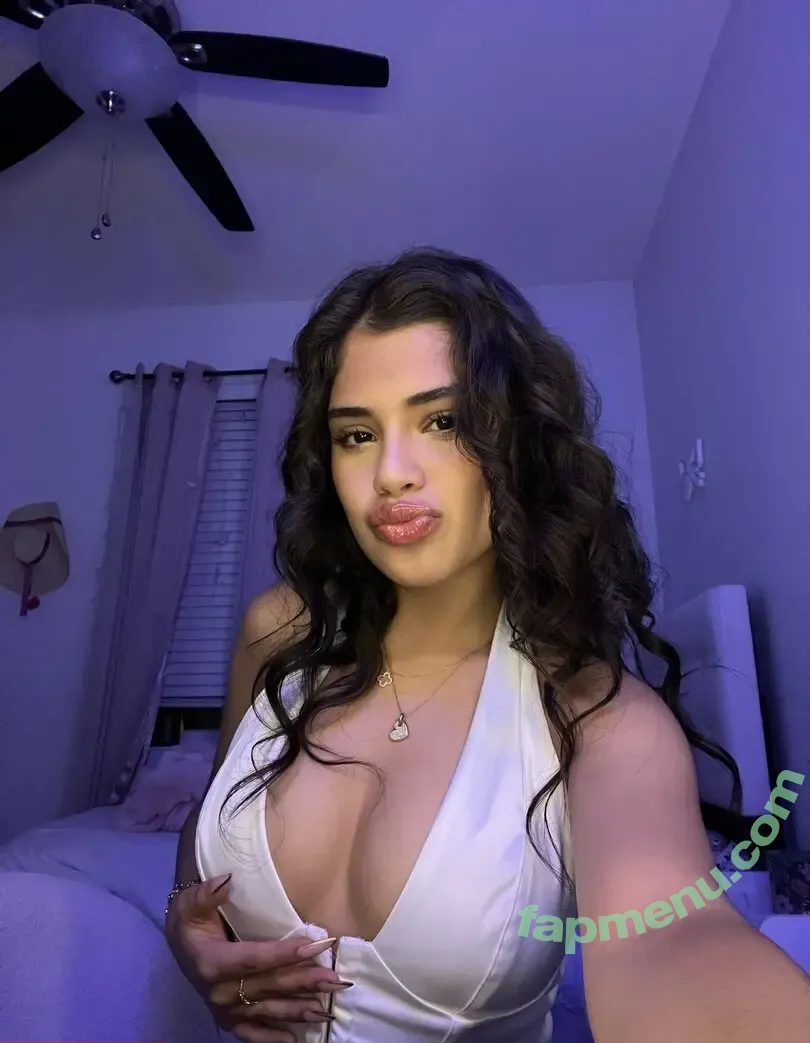 Victoria.Jaimess nude photo #0029 (tsvictoriajames / vibew.victoria)