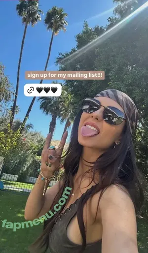 Victoria Justice / victoriajustice nude photo #0988