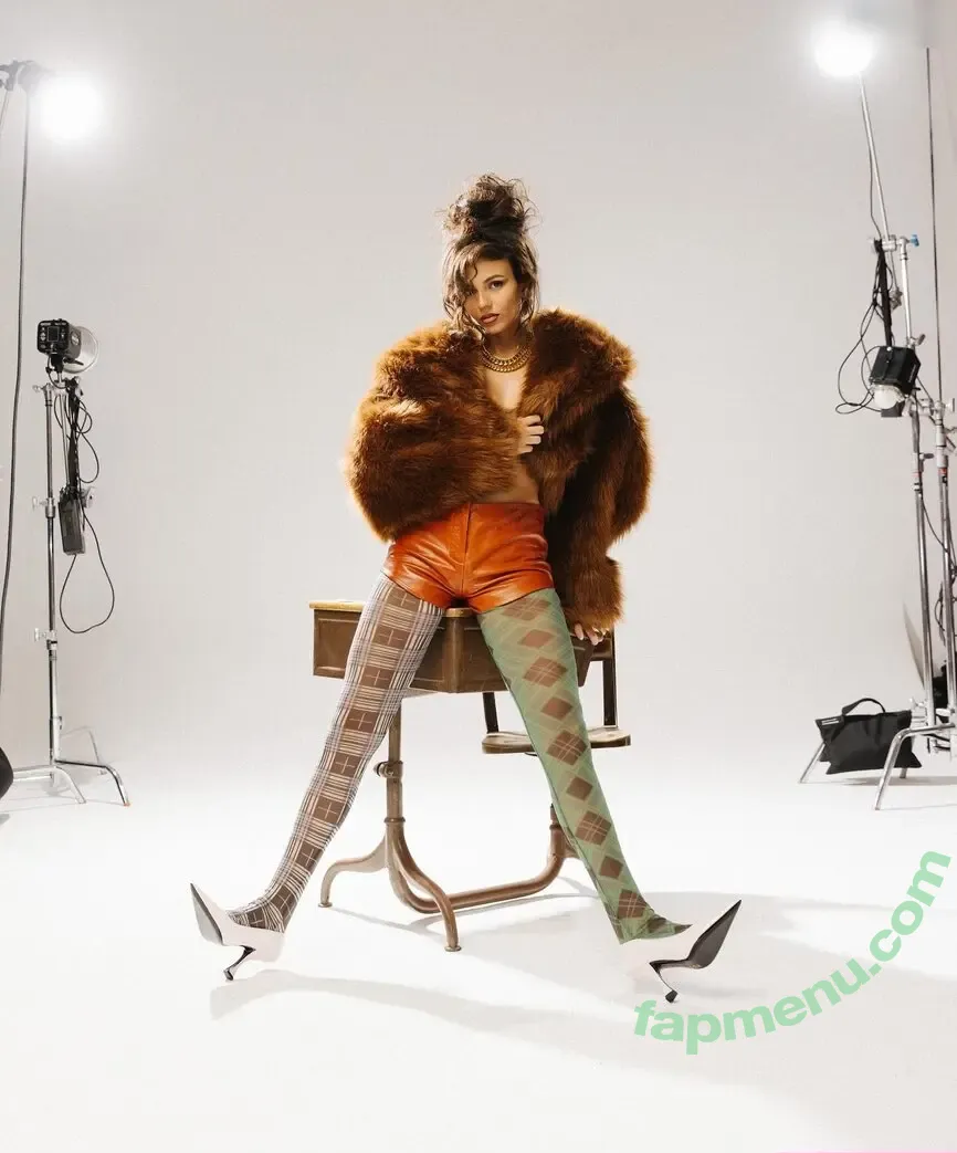 Victoria Justice nude photo #0898 (victoriajustice)
