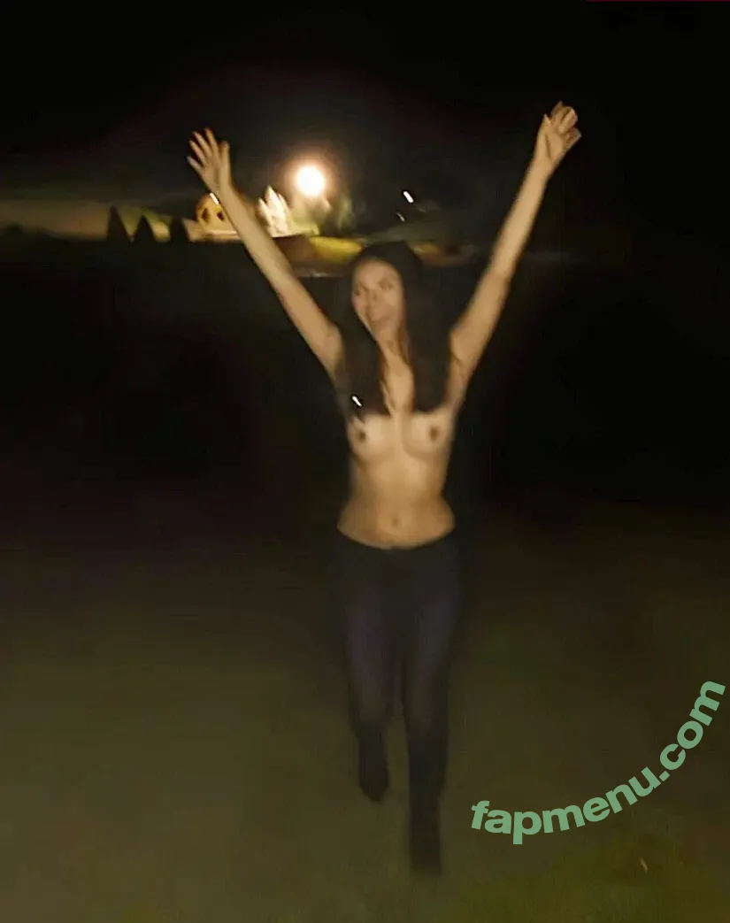 Victoria Justice nude photo #0962 (victoriajustice)
