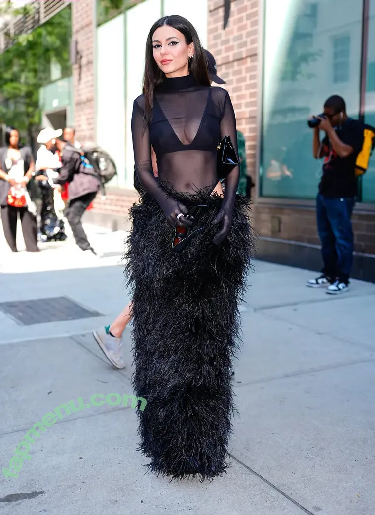 Victoria Justice nude photo #0982 (victoriajustice)