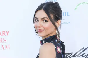 Victoria Justice / victoriajustice nude photo #1015