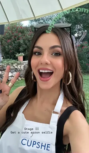 Victoria Justice / victoriajustice nude photo #1054