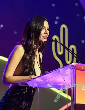 Victoria Justice / victoriajustice nude photo #1399