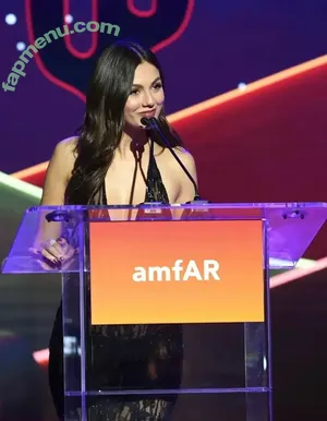 Victoria Justice / victoriajustice nude photo #1402