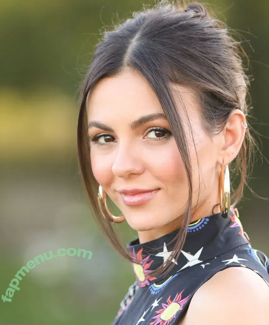 Victoria Justice nude photo #1011 (victoriajustice)