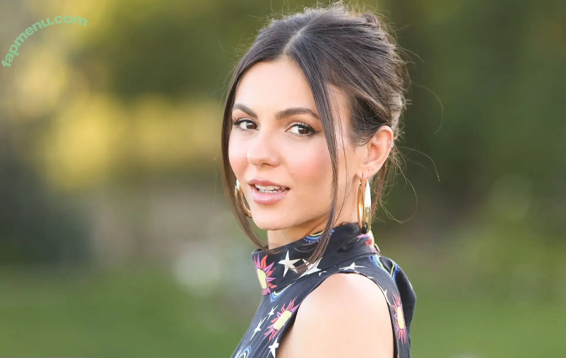 Victoria Justice nude photo #1013 (victoriajustice)