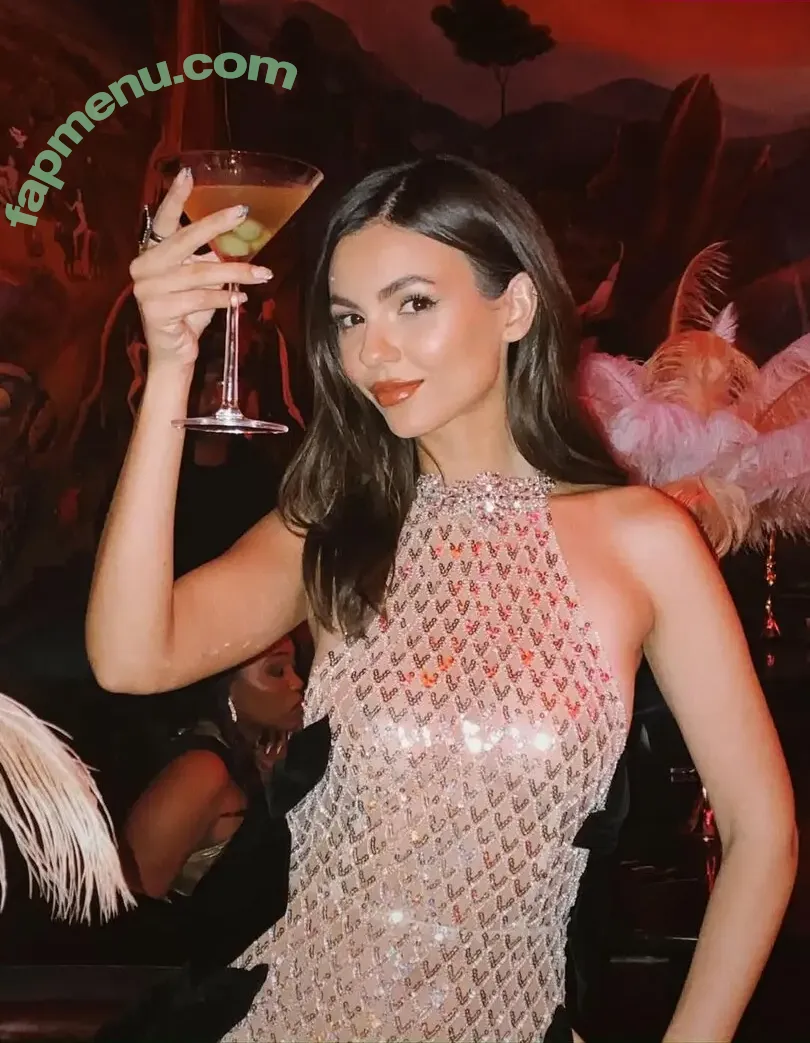 Victoria Justice nude photo #1047 (victoriajustice)
