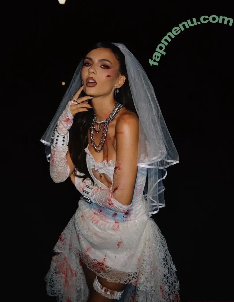 Victoria Justice nude photo #1203 (victoriajustice)