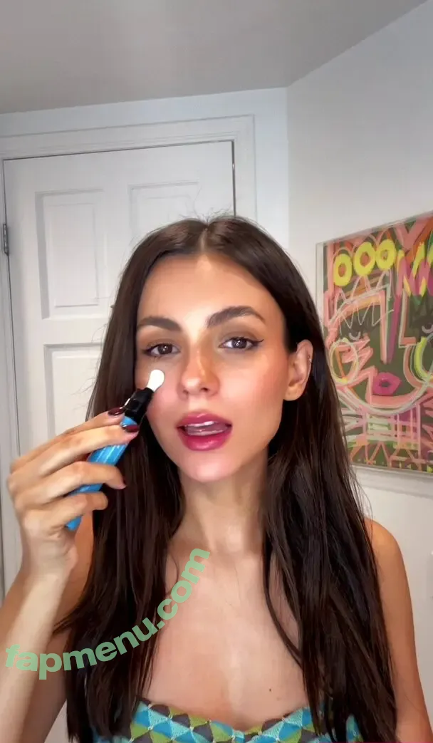 Victoria Justice nude photo #1244 (victoriajustice)