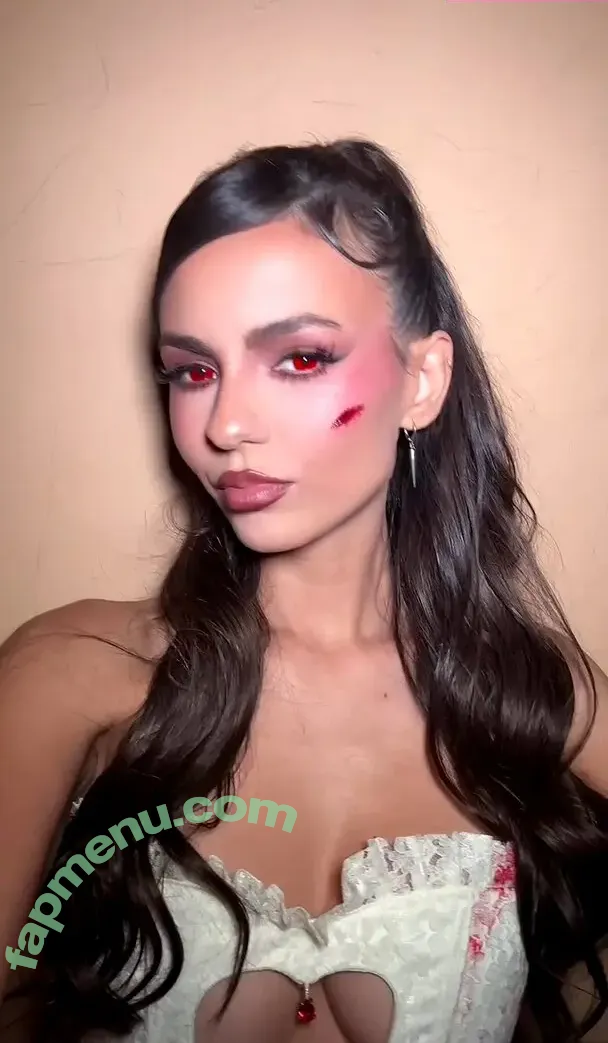 Victoria Justice nude photo #1254 (victoriajustice)