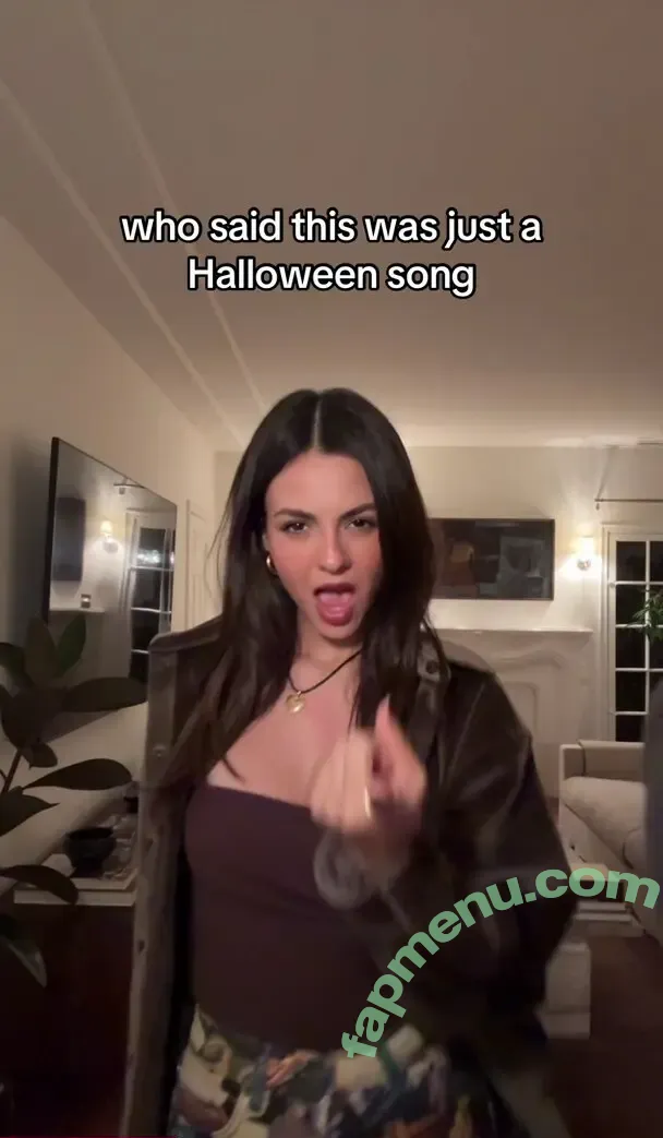 Victoria Justice nude photo #1270 (victoriajustice)