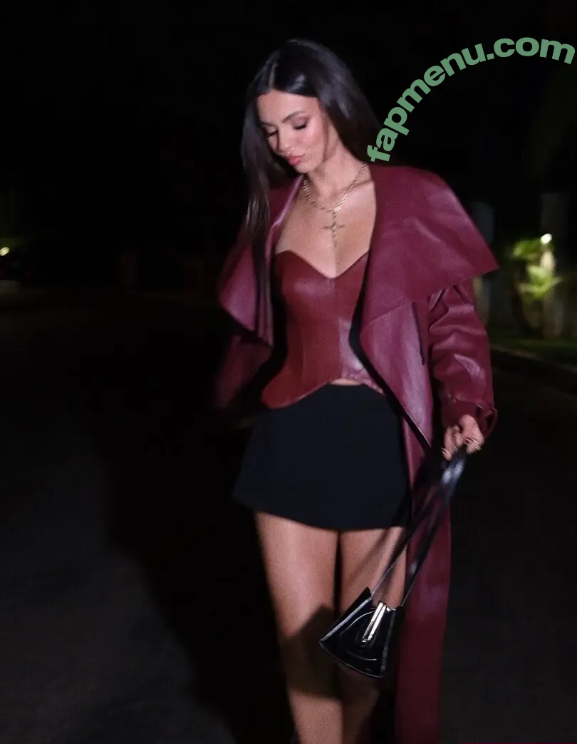 Victoria Justice nude photo #1290 (victoriajustice)