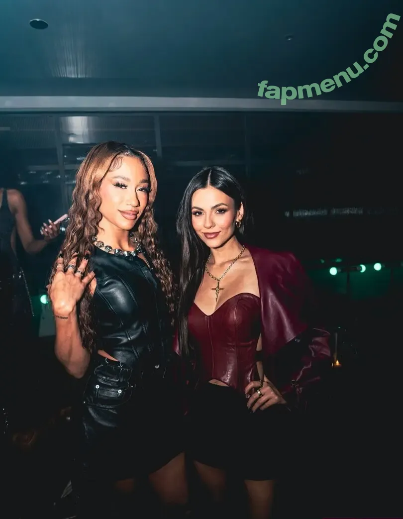 Victoria Justice nude photo #1291 (victoriajustice)