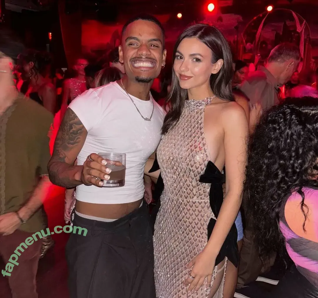 Victoria Justice nude photo #1299 (victoriajustice)