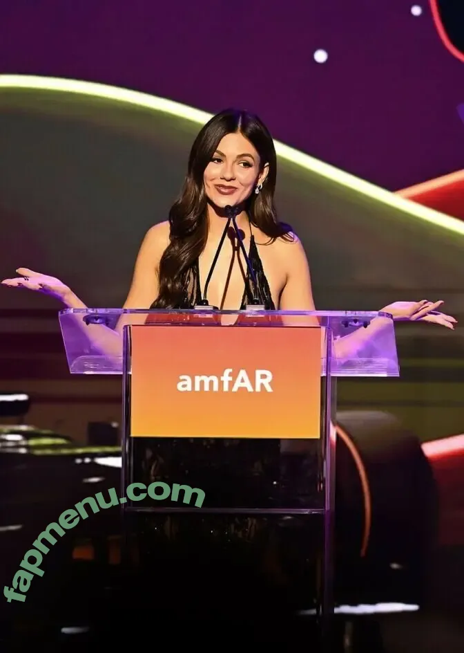 Victoria Justice nude photo #1352 (victoriajustice)