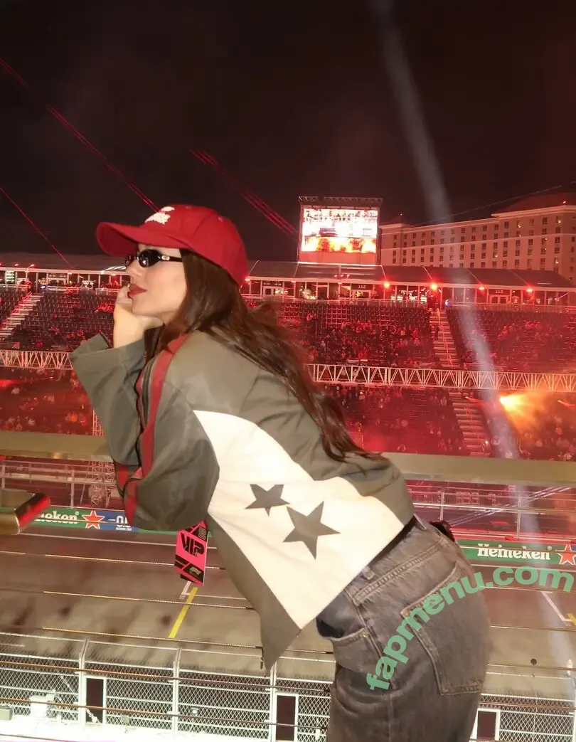 Victoria Justice nude photo #1407 (victoriajustice)